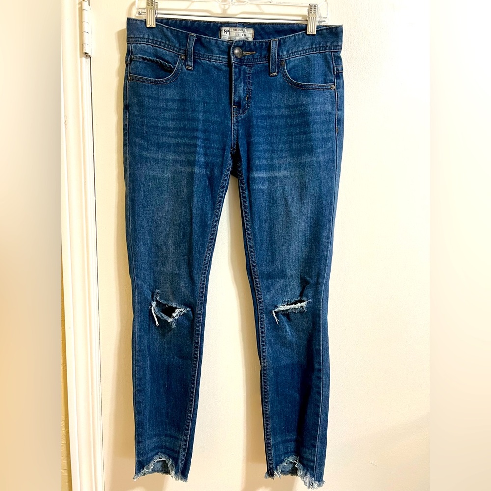 Free People Ripped Knee Skinny Jeans Size 26